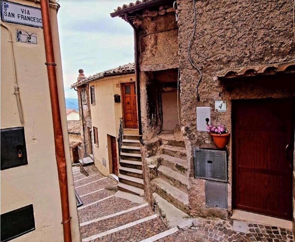 Апартаменти Il Sentiero Poggio Bustone Екстер'єр фото